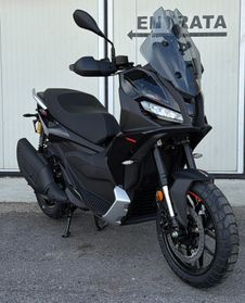 Aprilia SR GT 400