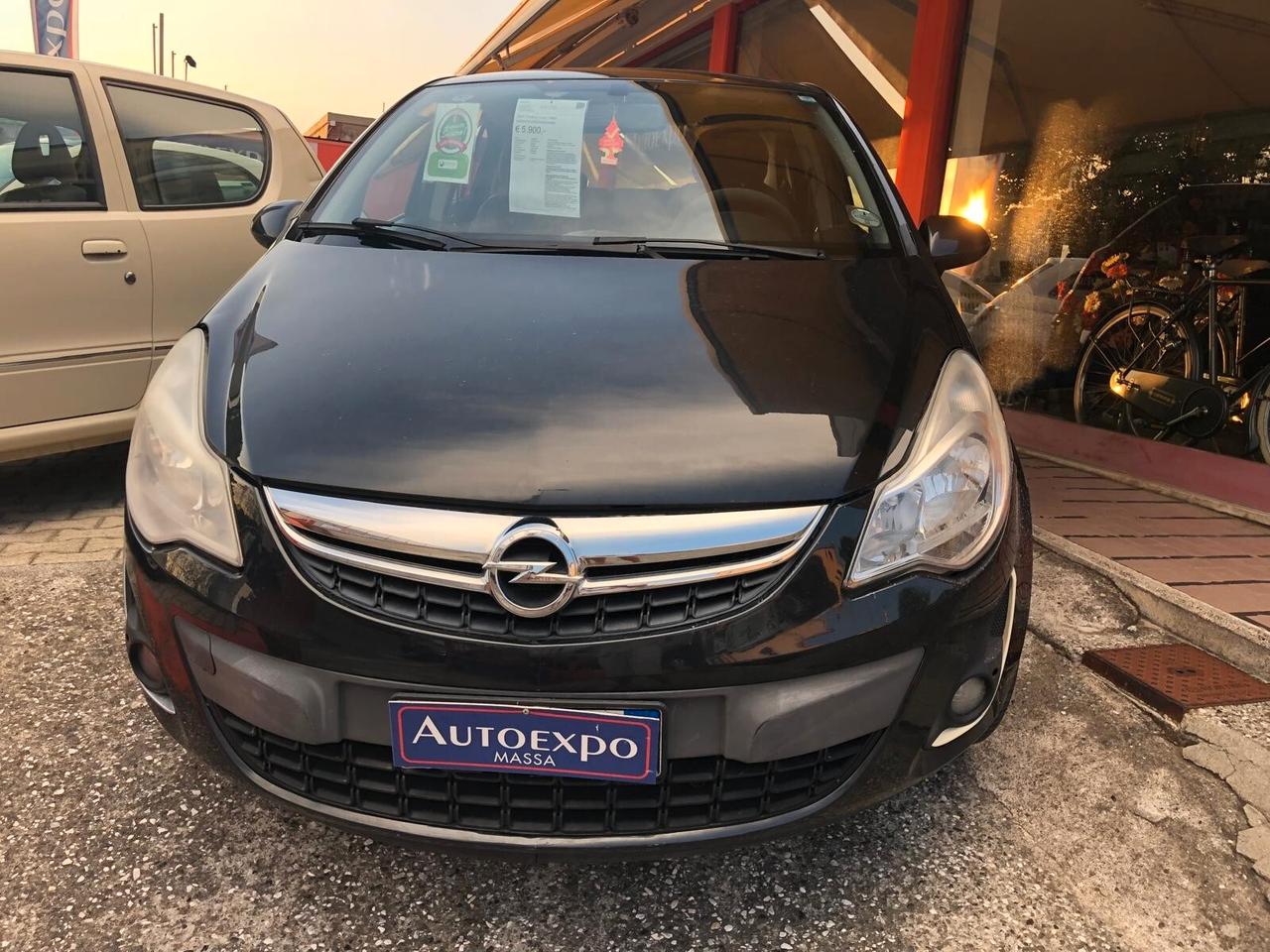 Opel Corsa 1.3 CDTI 75 CV 5 porte UNICO PROPRIETARIO ADATTA PER NEOPATENTATO CON GARANZIA EUROPEA DI 12 MESI CON POSSIBILITA' DI ESTENSIONE A 36 MESI!!!