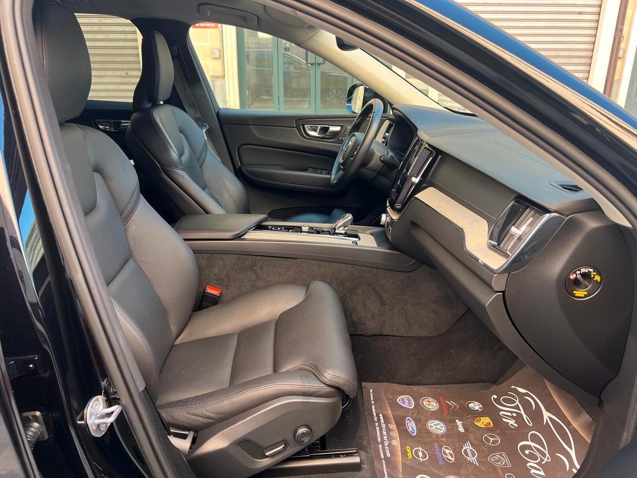 VOLVO XC60 INSCRIPTION B4 2.0 MHEV AWD 197CV PELLE NAVI CAM ANNO 2022