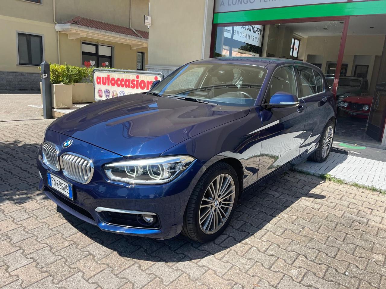Bmw 116 116d 5p. Urban
