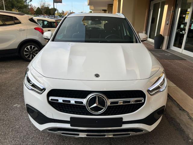 MERCEDES-BENZ GLA 200 d Automatic Sport