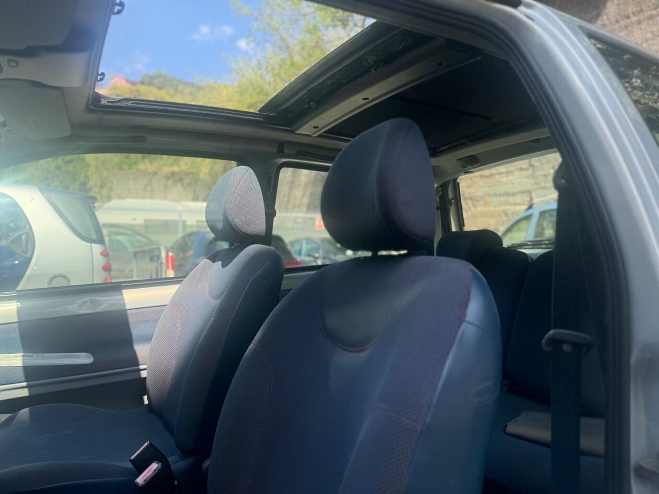 Renault Twingo 1.2i 16V 2004 tetto apribile full optional