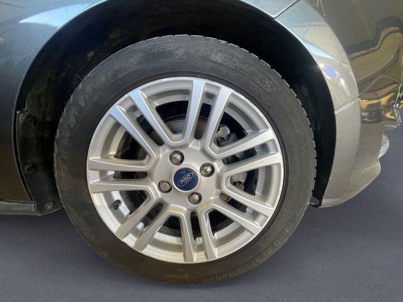 Ford Tourneo Courier 1.5 TDCI 75CV Titanium