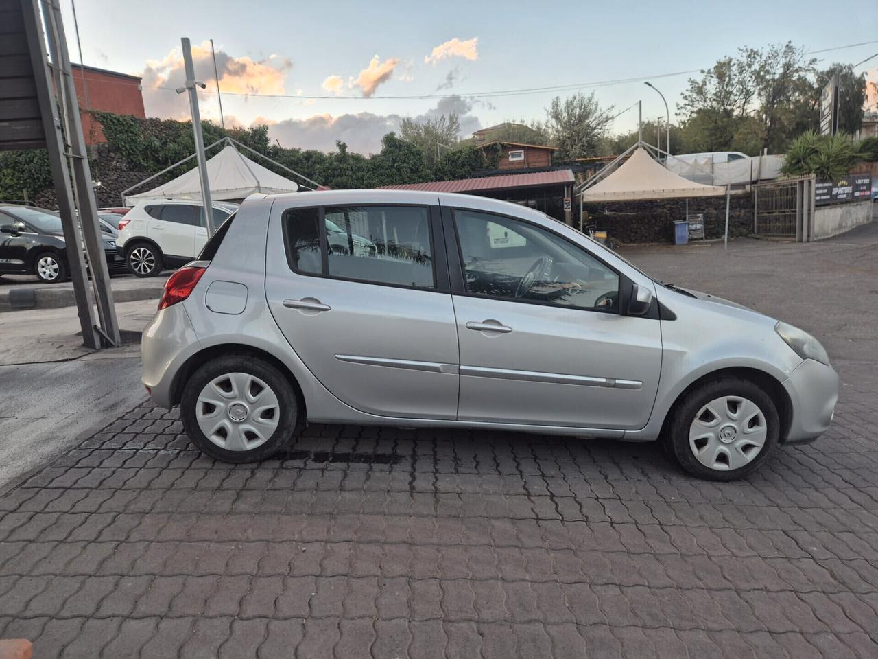 Renault Clio 1.2 69 cv GPL yahoo