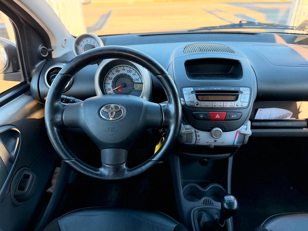 Toyota Aygo 1.0 12V VVT-i 5 porte Sol