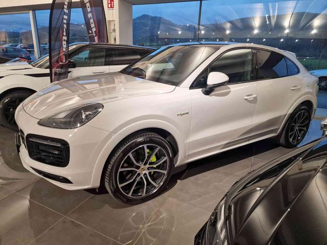PORSCHE Cayenne Coupé 3.0 V6 E-Hybrid PASM PANO GTS MEMORIE