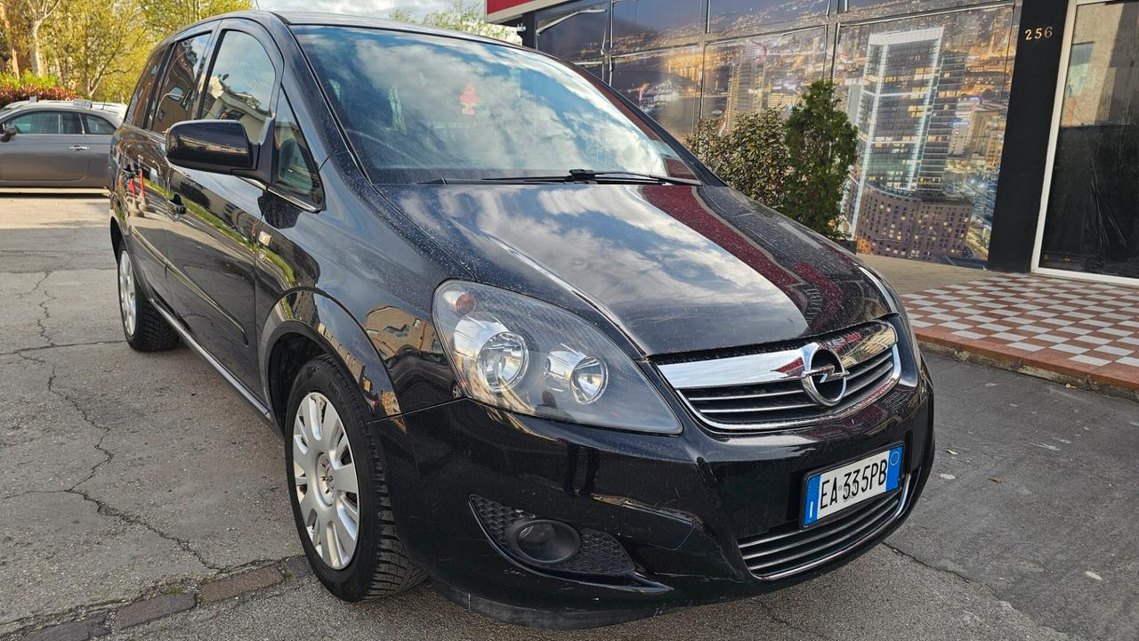 Opel Zafira 1.6 16V ecoM 150CV Turbo Cosmo (110 kw)