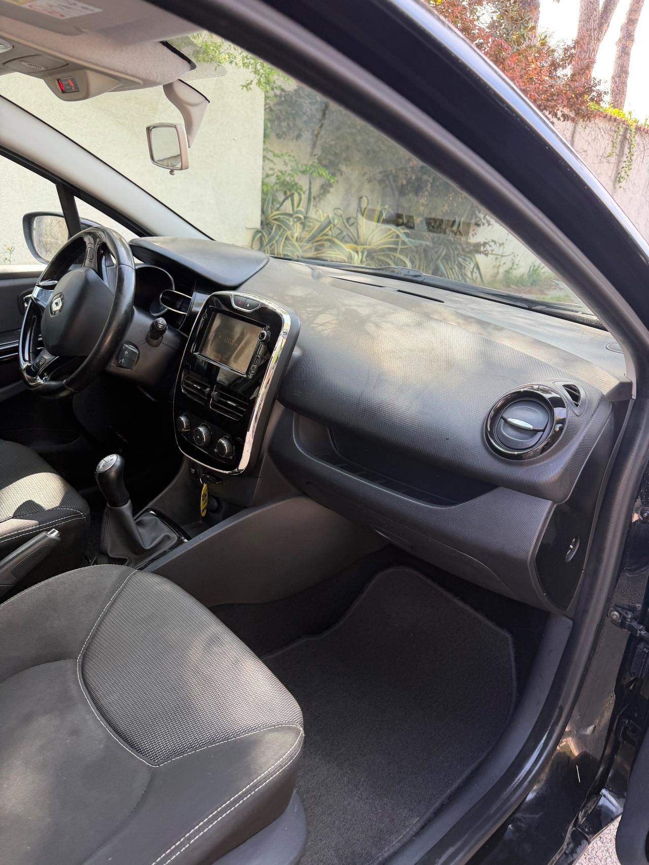 Renault Clio 1.2 75CV 5 porte Live