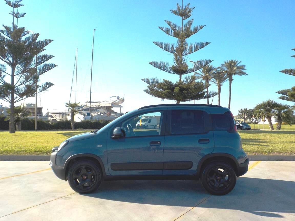 Fiat Panda 1.0 FireFly S&S Hybrid City Cross
