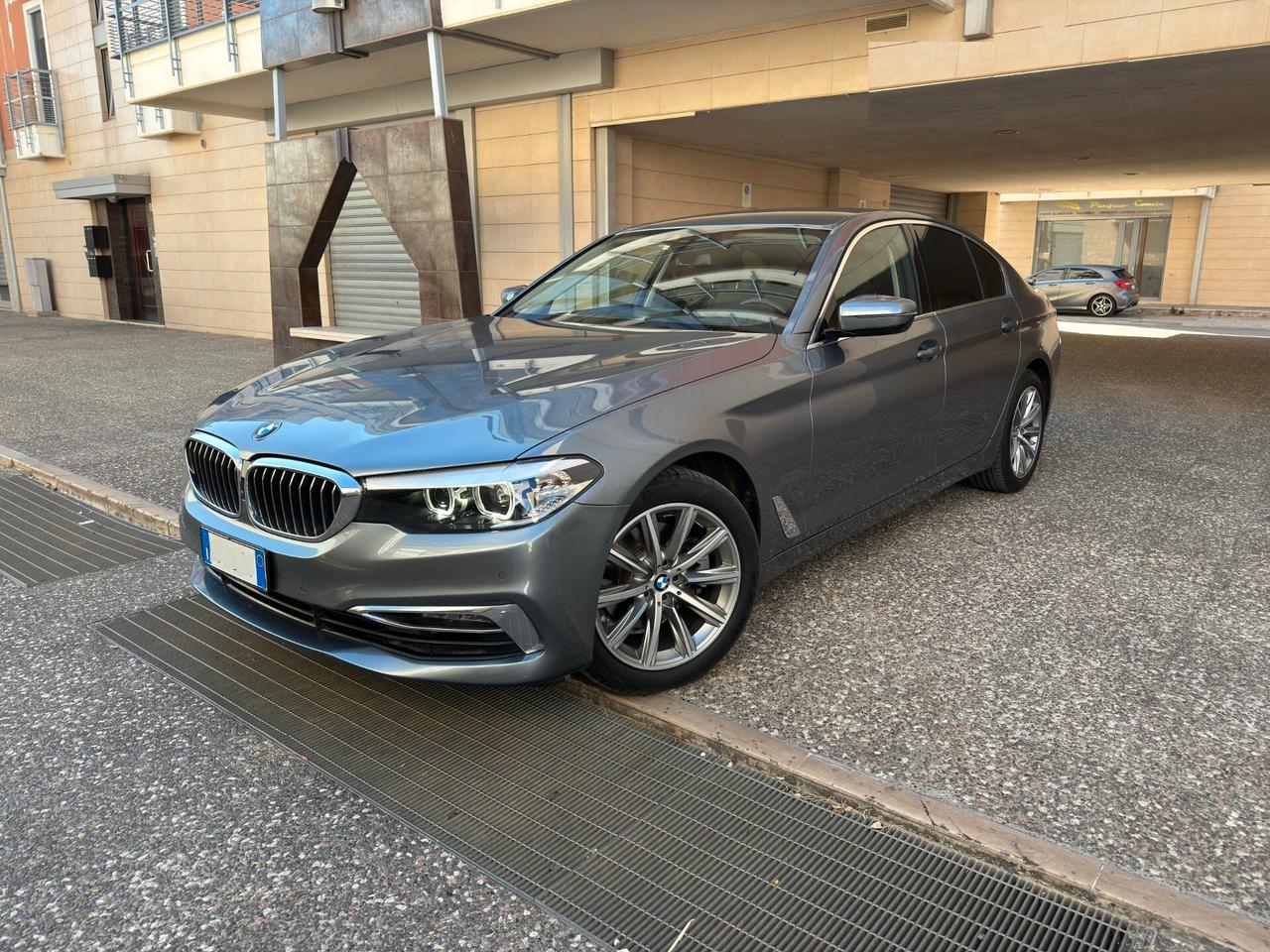 Bmw 520d 48V xDrive Luxury MHEV 190 cv