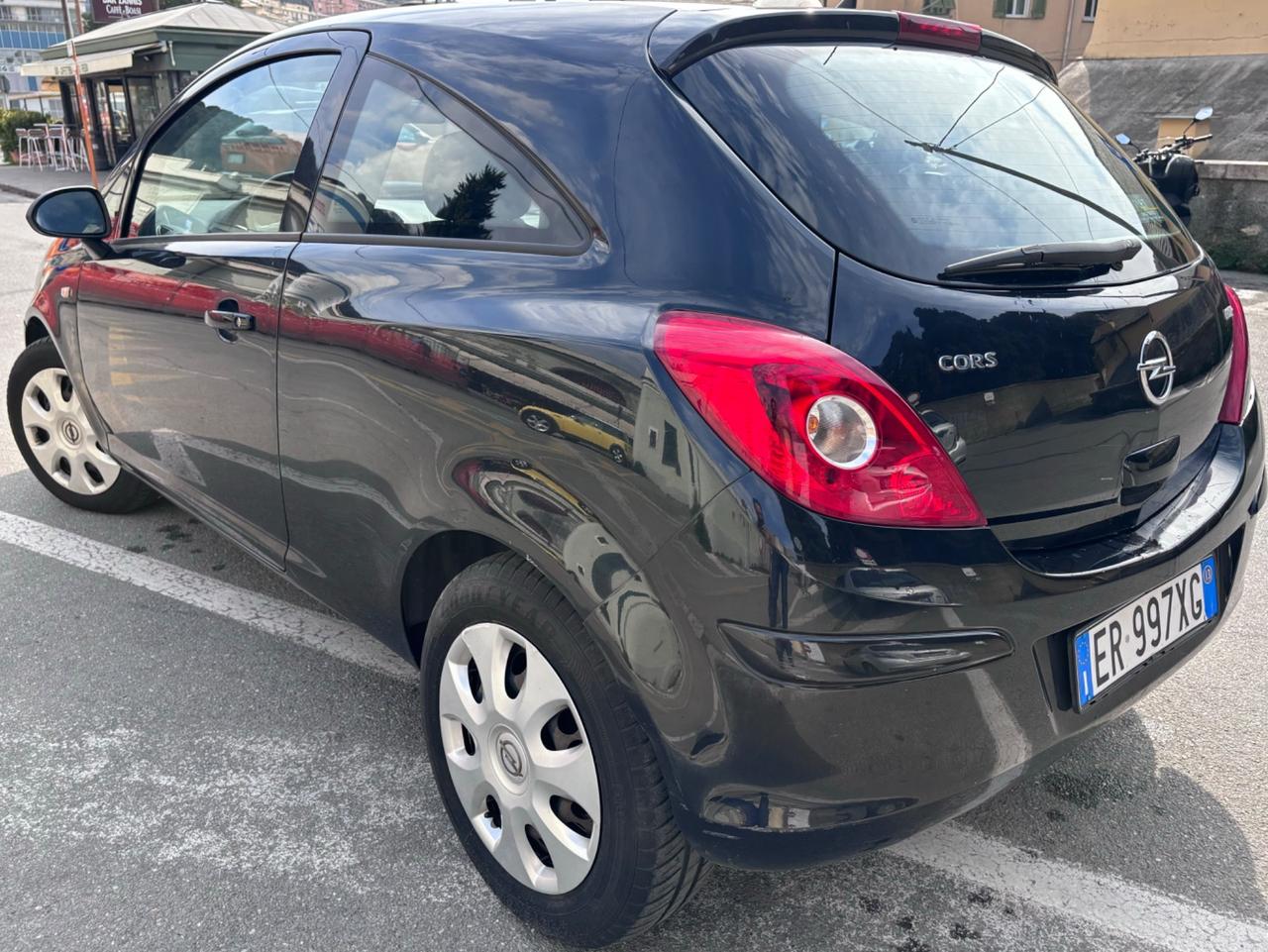 Opel Corsa 1.2 85CV 3 porte GPL-TECH b-color
