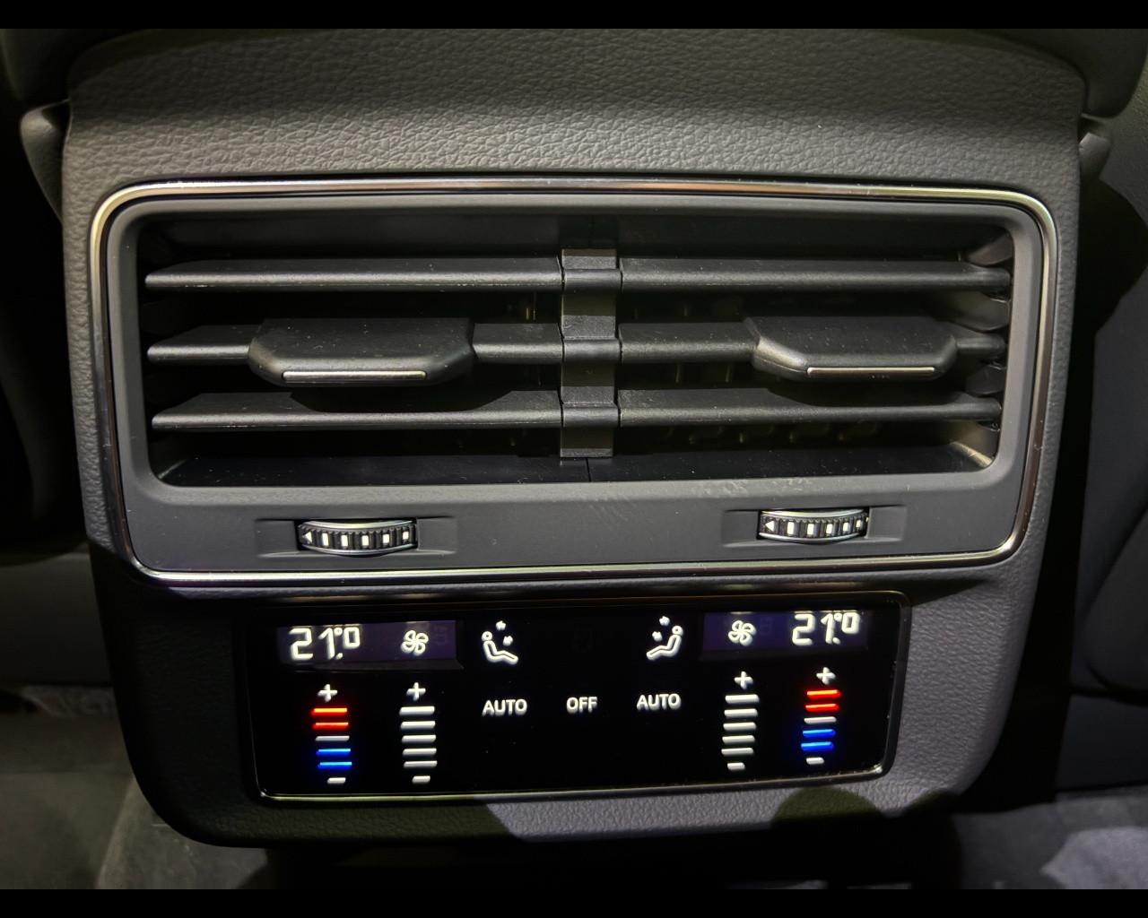 AUDI Audi SQ7 TFSI TIPTRONIC QUATTRO