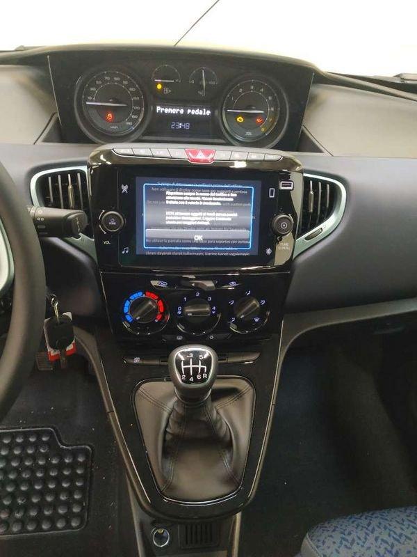 Lancia Ypsilon 1.0 firefly hybrid Gold s&s 70cv 5p.ti