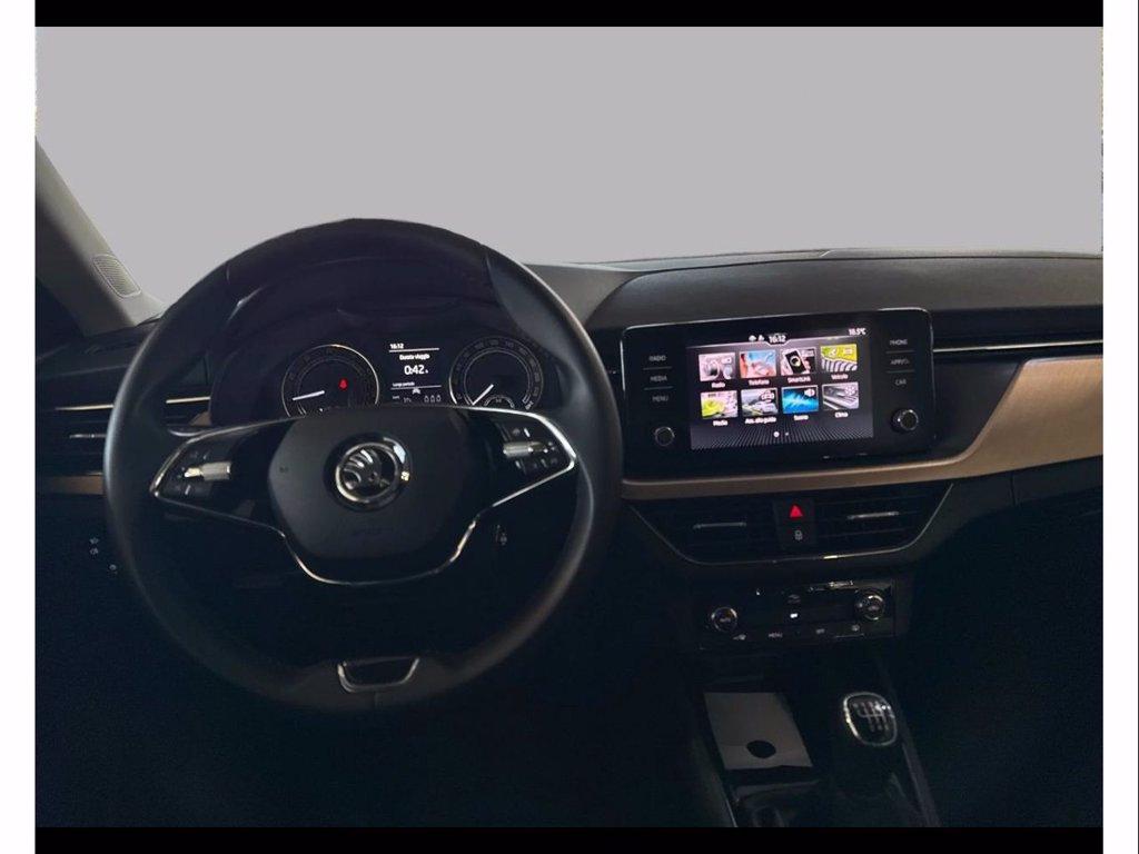 SKODA Kamiq 1.0 tsi black dots 110cv del 2023