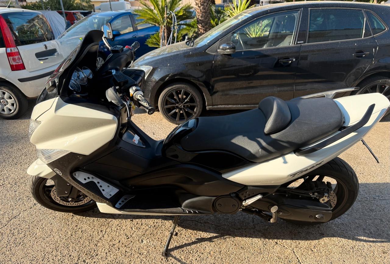 Yamaha T Max 500