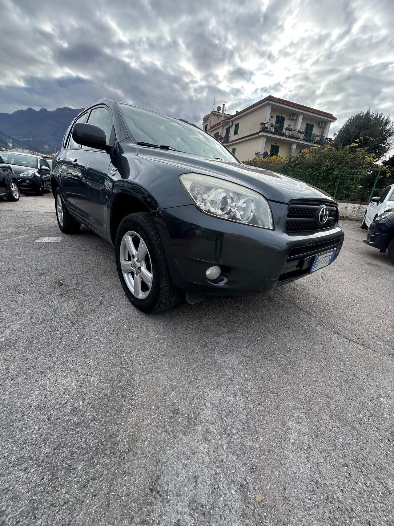 Toyota RAV 4 RAV4 2.2 D-4D 136 CV Luxury