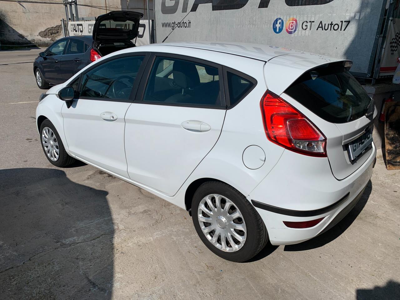 Ford Fiesta 1.5 TDCi 75CV 5P 96.00Km