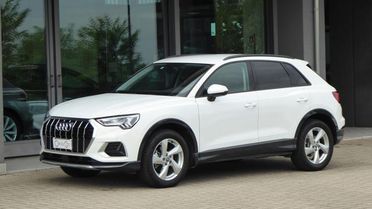 AUDI Q3 35 TFSI S tronic Business Advanced