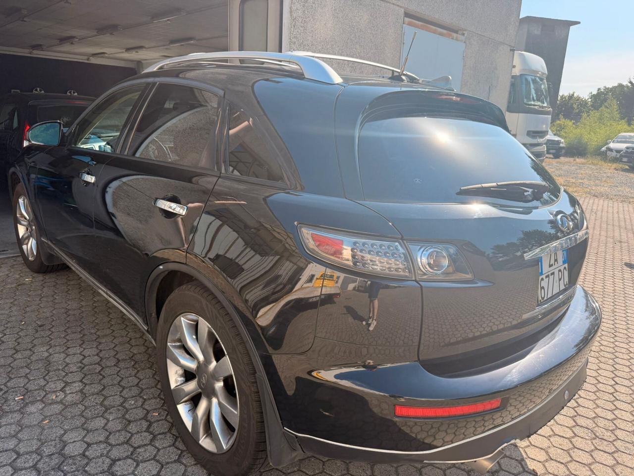 Infiniti FX35
