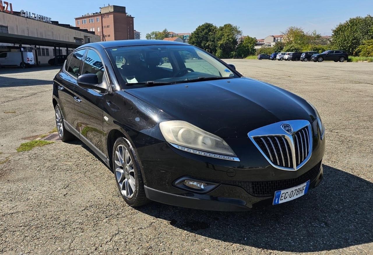 Lancia Delta 1.4 T-Jet 120 CV Silver