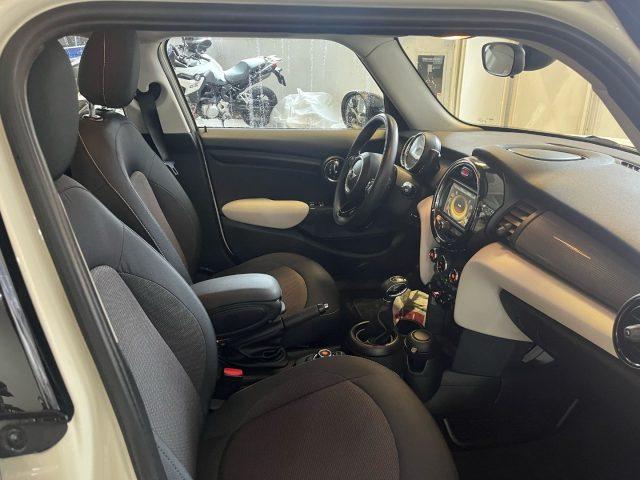 MINI Cooper D 1.5 Cooper D