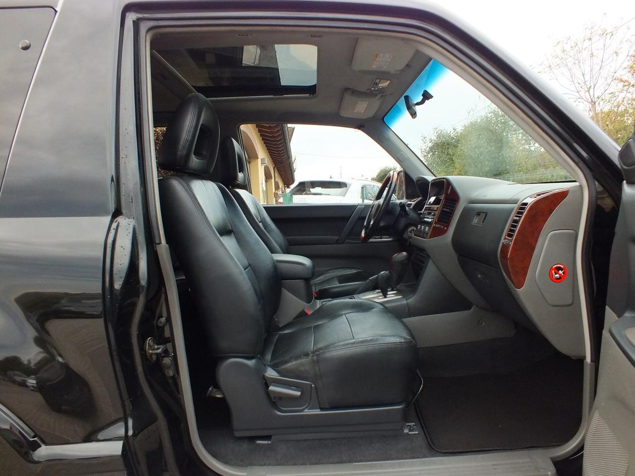 MITSUBISHI PAJERO 3.2 16V DI-D CORTO GLX