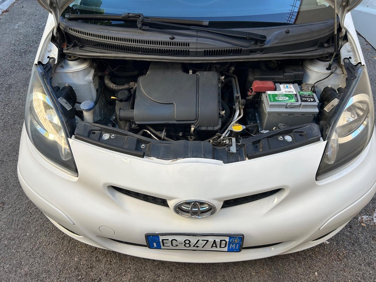 Toyota Aygo 1.0 benz ideale per neopatentati