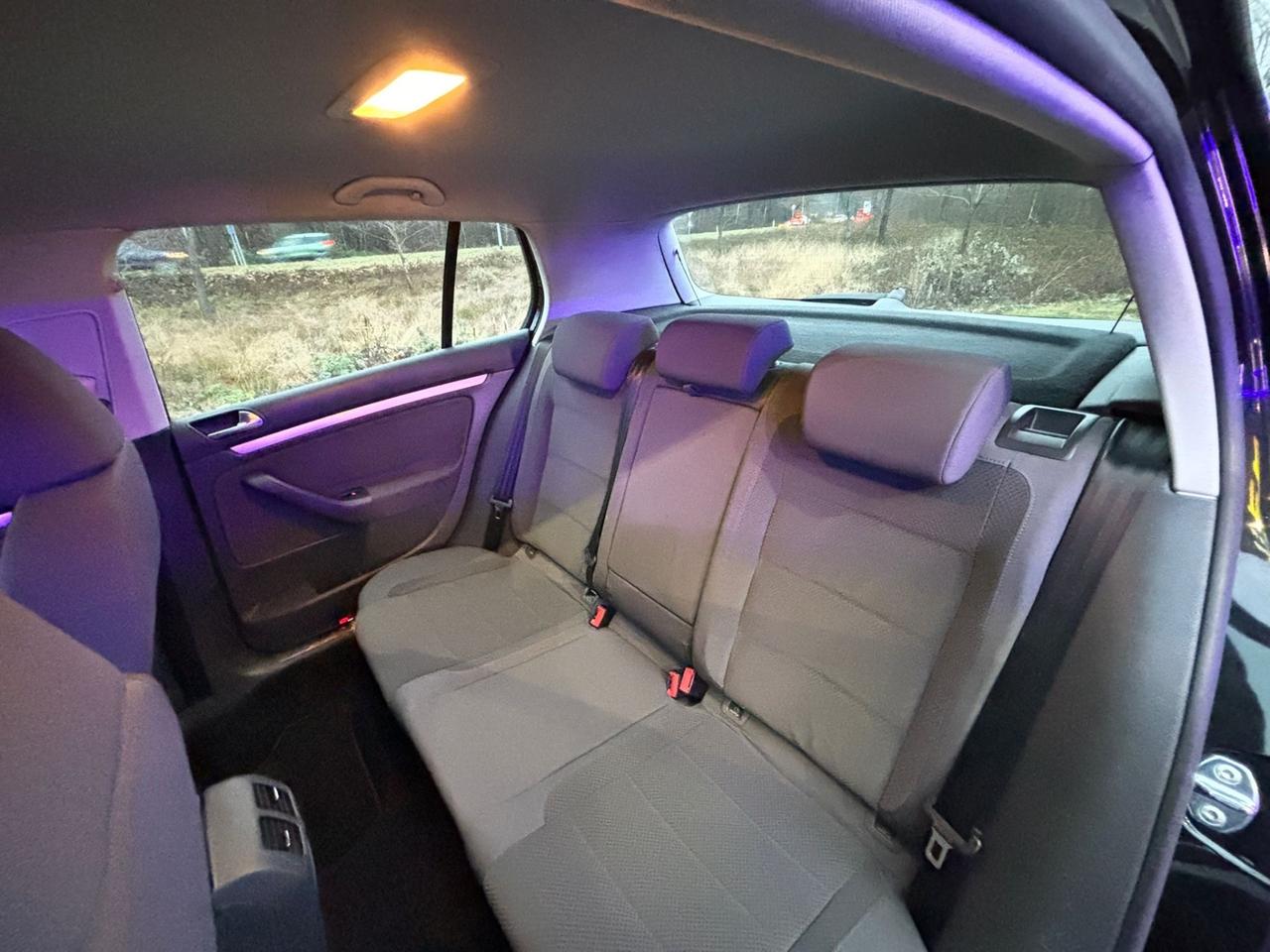 Volkswagen Golf Golf 1.6 16V FSI 5p. SOLO •51.000km•