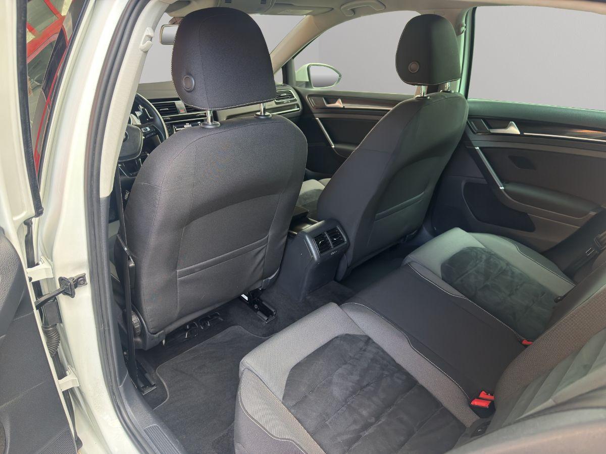 VOLKSWAGEN - Golf - 1.6 TDI 105cv 5p. Highline BlueMotion Technology