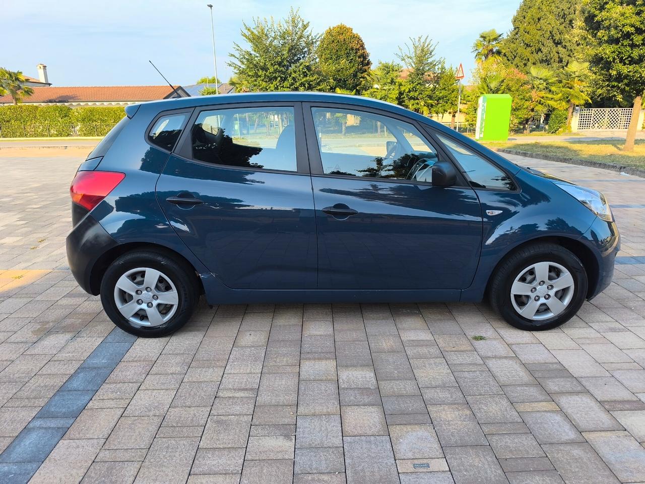 Kia Venga 1.4 benzina neopatentati 4 porte economic