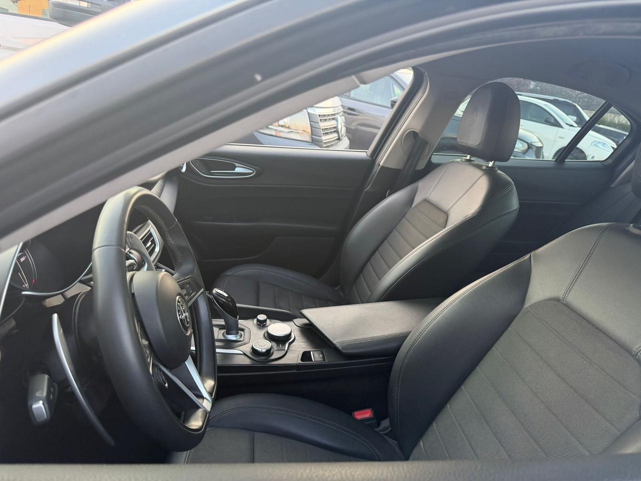 Alfa Romeo Giulia 2.2 180 CV AT8 Sport garanzia12