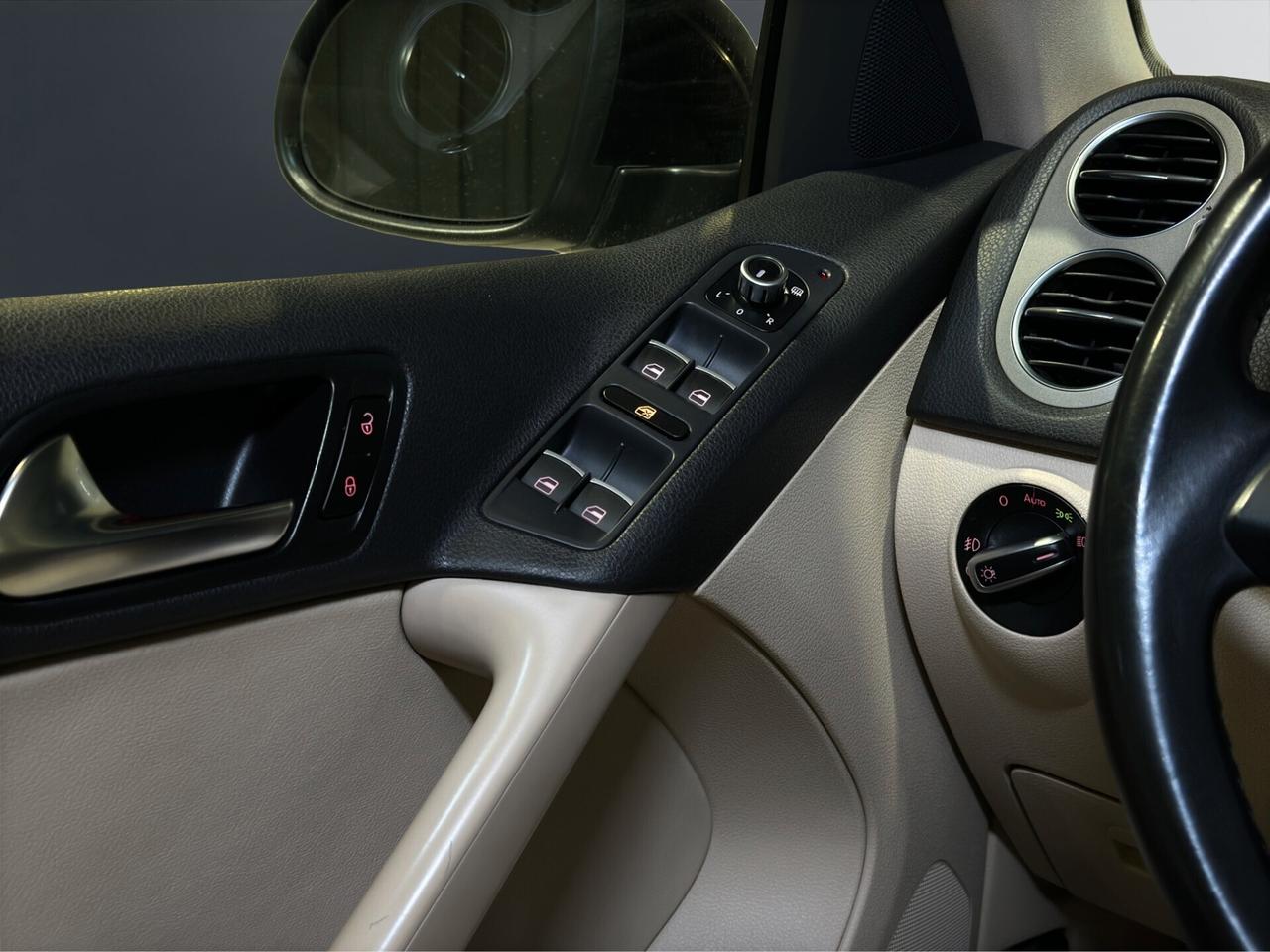 Volkswagen Tiguan 2.0 TDI 4MOTION DSG Sport & Style