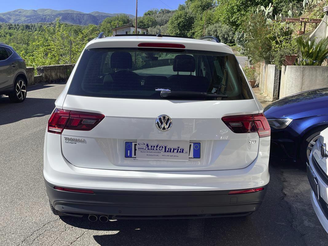 Volkswagen Tiguan 1.6 TDI SCR Style BlueMotion Technology Tetto Panoramico Apribile, solo km 37832