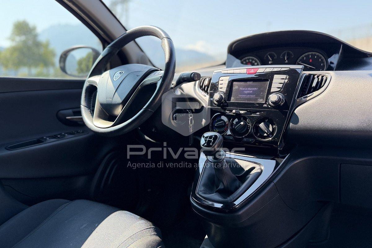 LANCIA Ypsilon 1.2 69 CV 5 porte S&S Gold