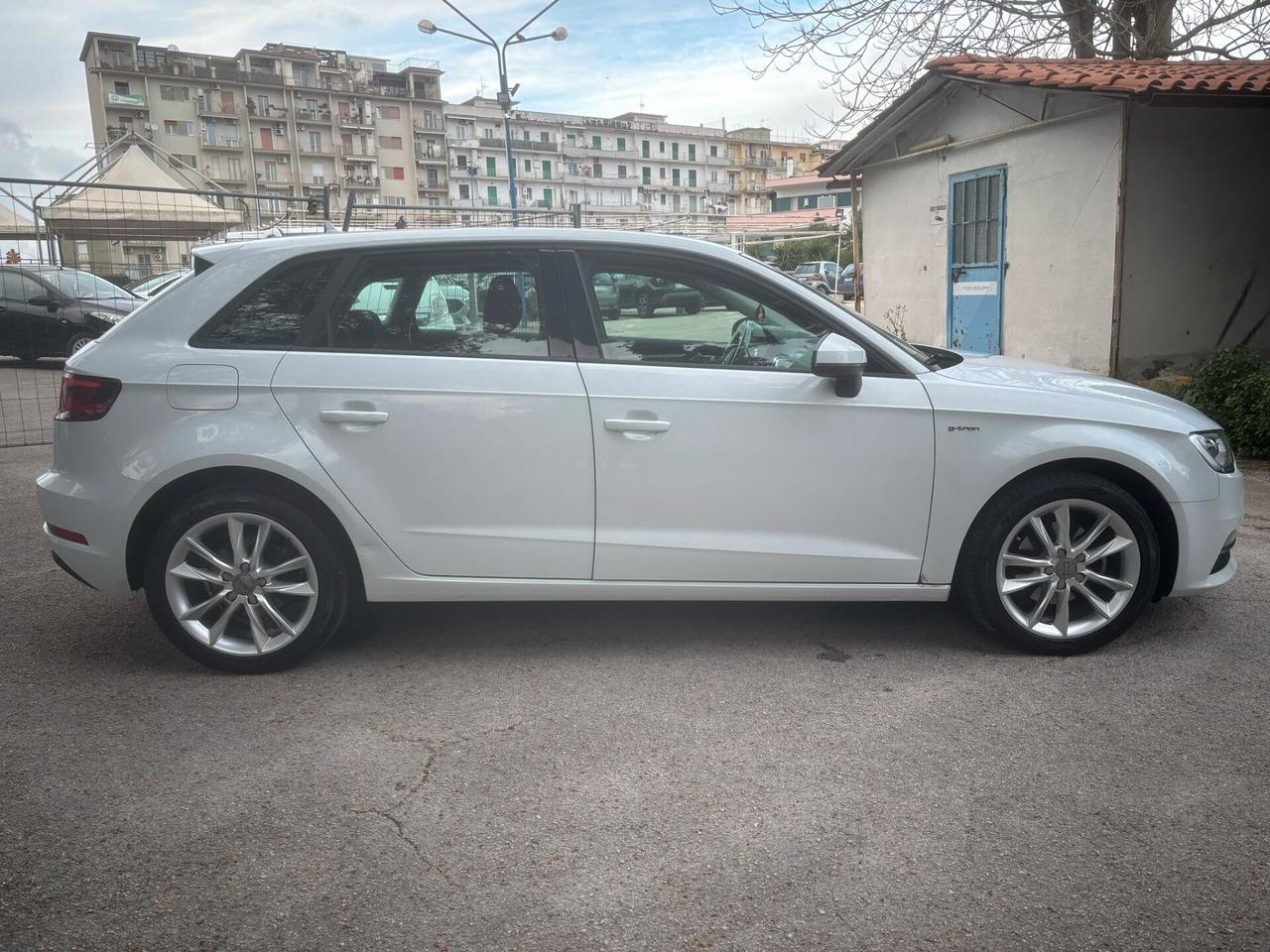 AUDI A3 SPORTBACK 1.4 G-TRON - 2015
