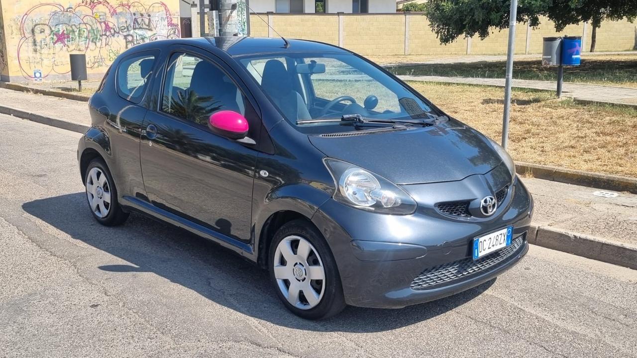 Toyota Aygo 1.0 12V VVT-i 3 porte Sol