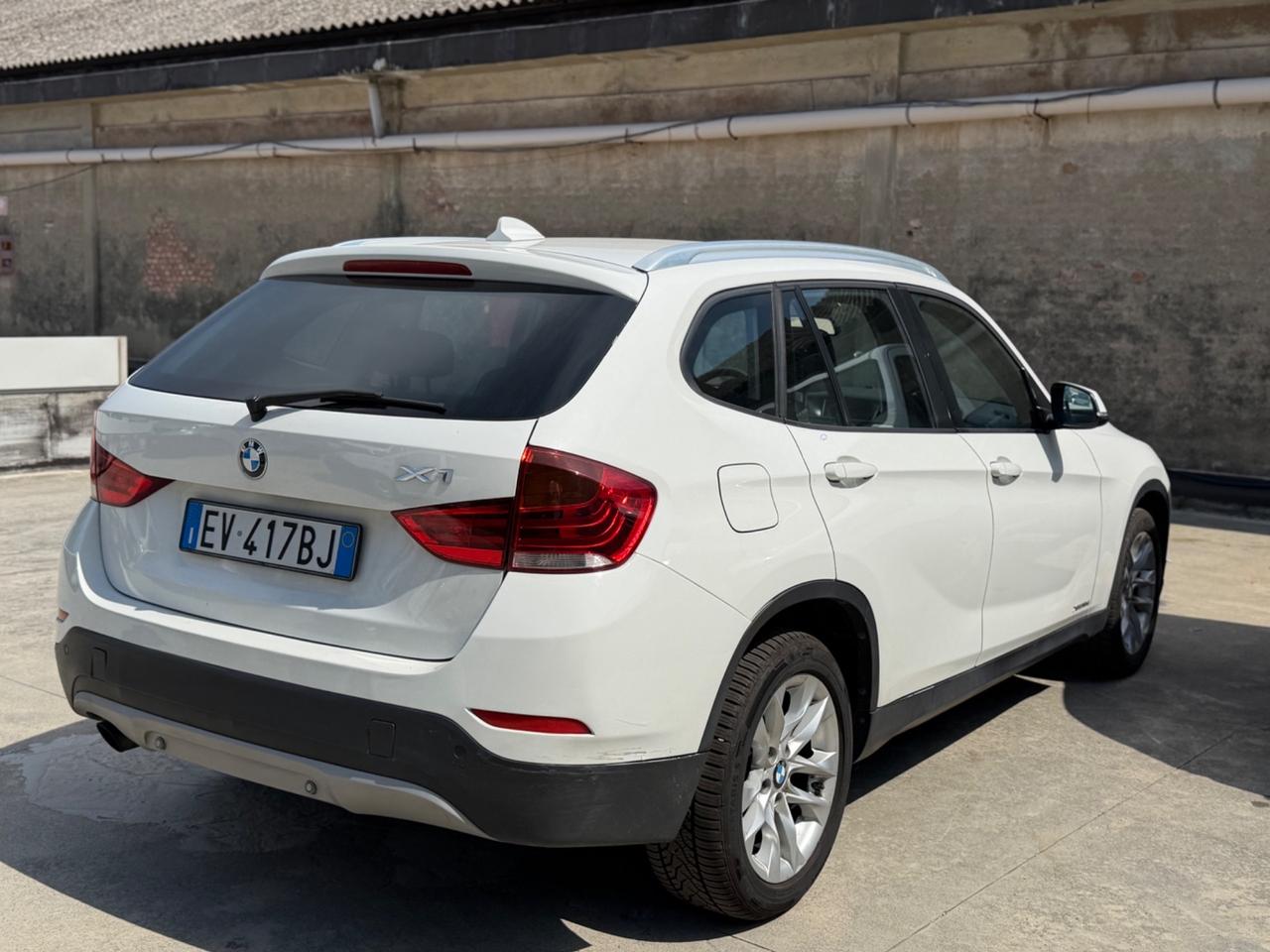 BMW X1 XDRIVE 18d 4x4 143CAVALLI - MANUALE 2014