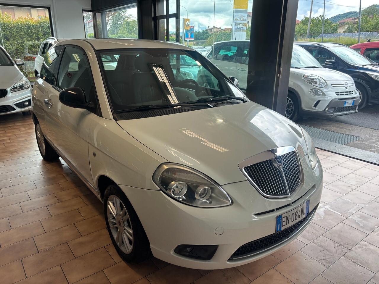 Lancia Ypsilon 1.3 mjt *PER NEOPATENTATI