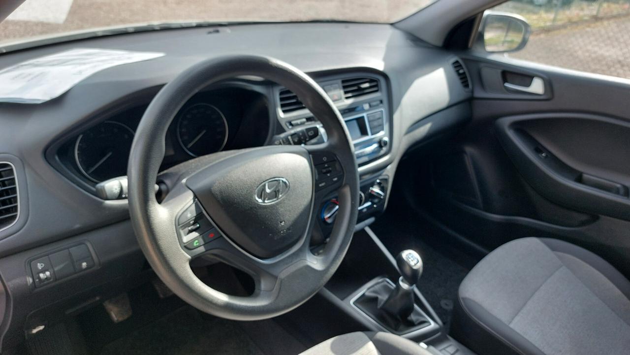 Hyundai i20 1.2 5 porte Classic