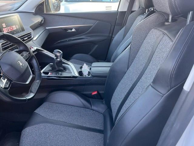 Peugeot 3008 BlueHDi 130 S&S EAT8 Active