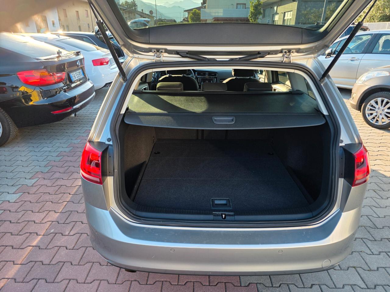 Volkswagen Golf Variant 1.6 TDI 110cv garantita 12 mesi