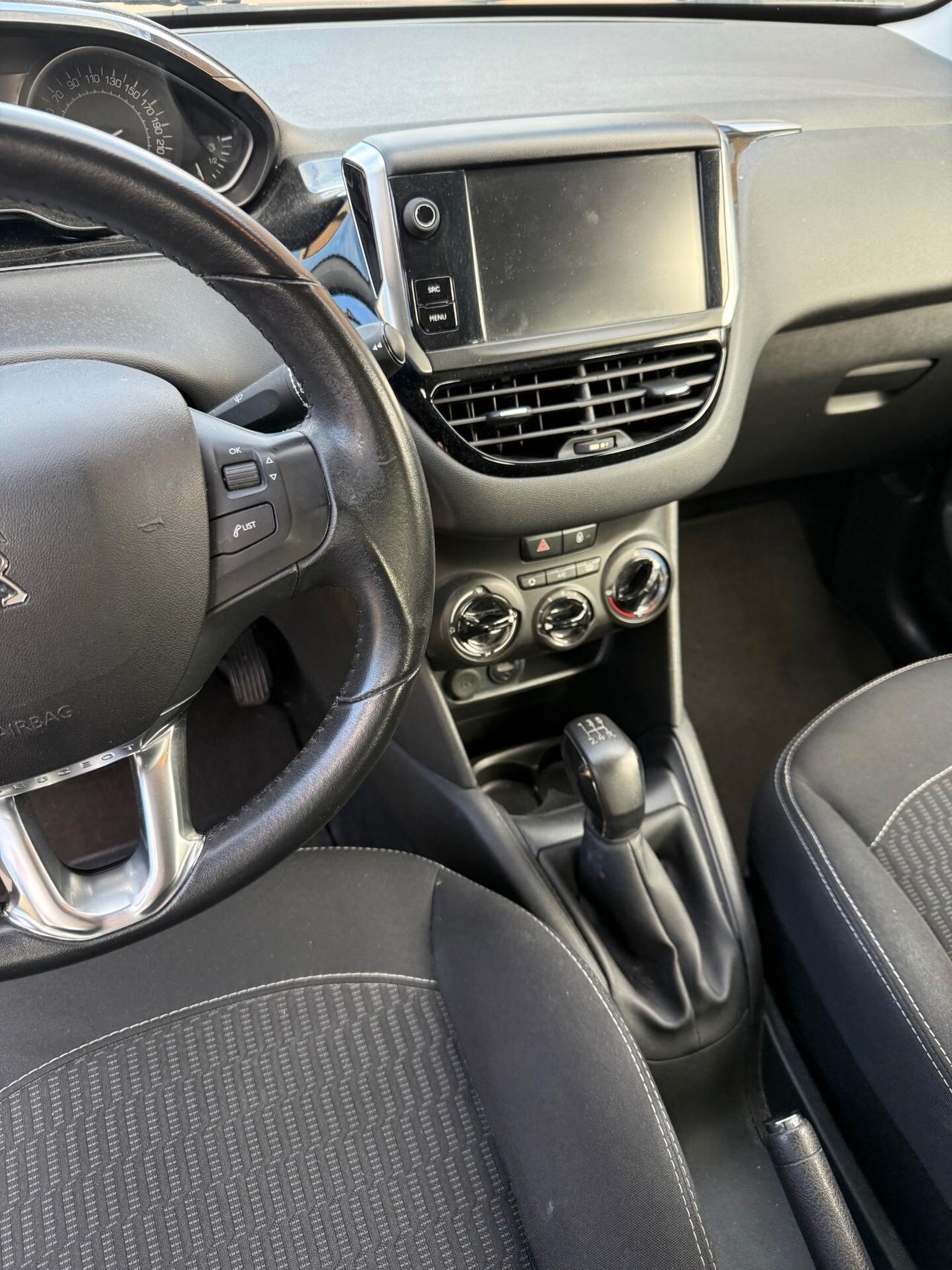 Peugeot 208 1.2 GPL - NAV. - NEOP. - 12 MESI DI GARANZIA -