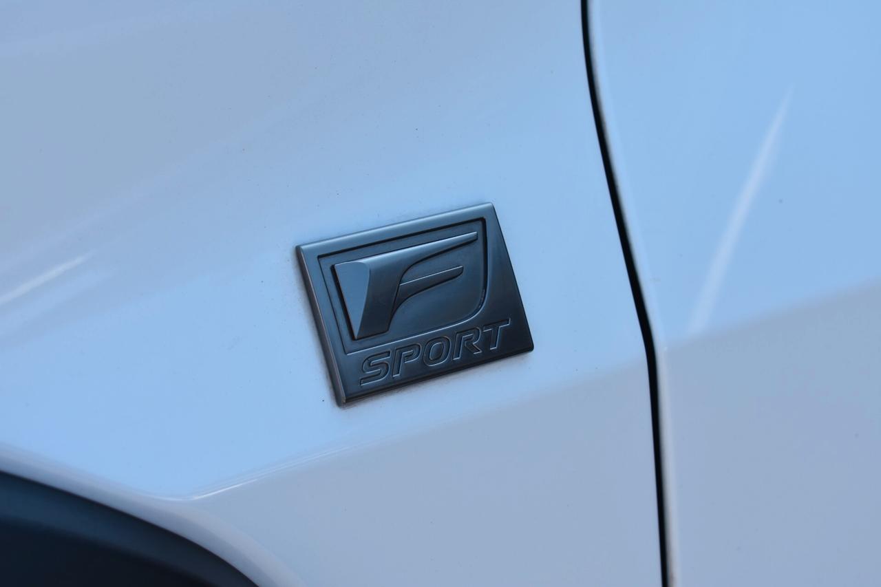 Lexus UX 250h Hybrid F-Sport 4wd Aut.
