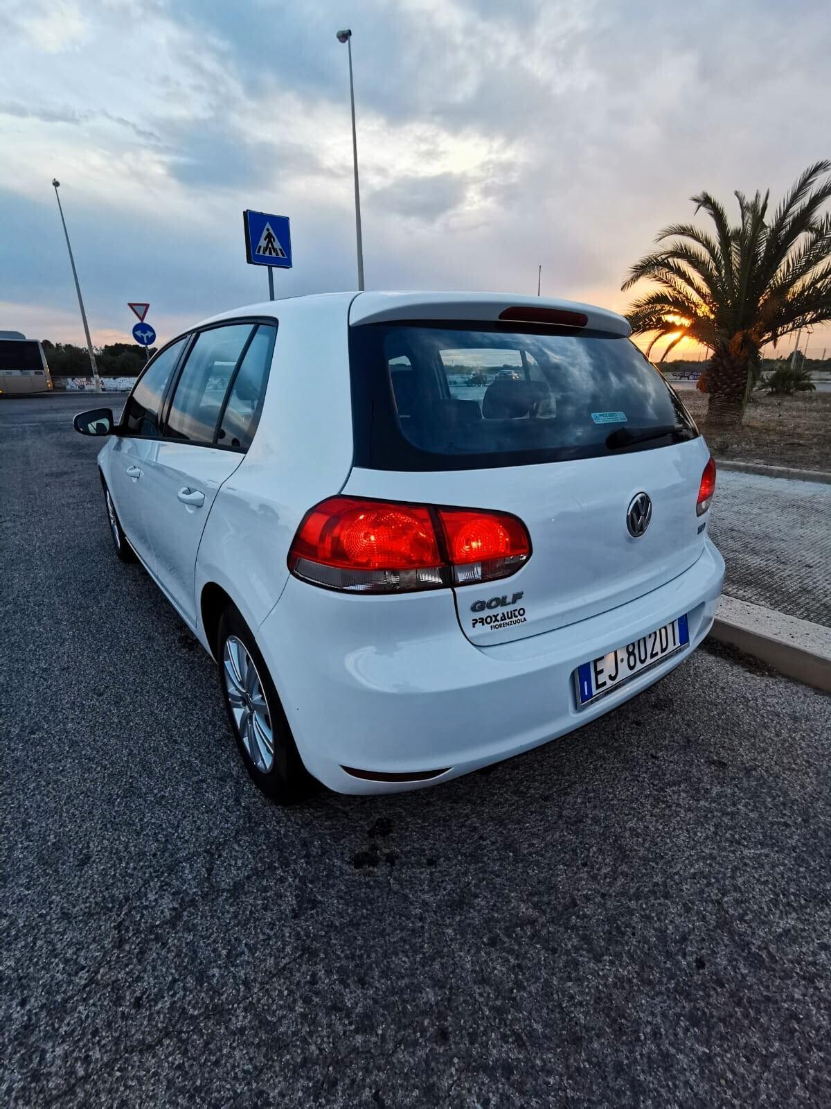 Volkswagen Golf 1.6 TDI 5p. Com. NEOPATENTATI