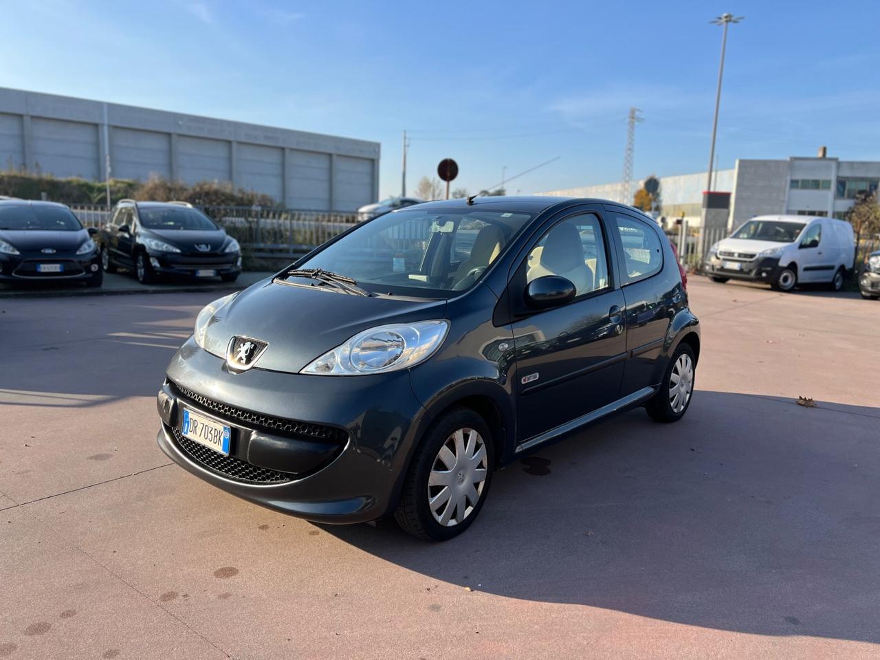 Peugeot 107 1.0 68CV 5p. Sweet Years