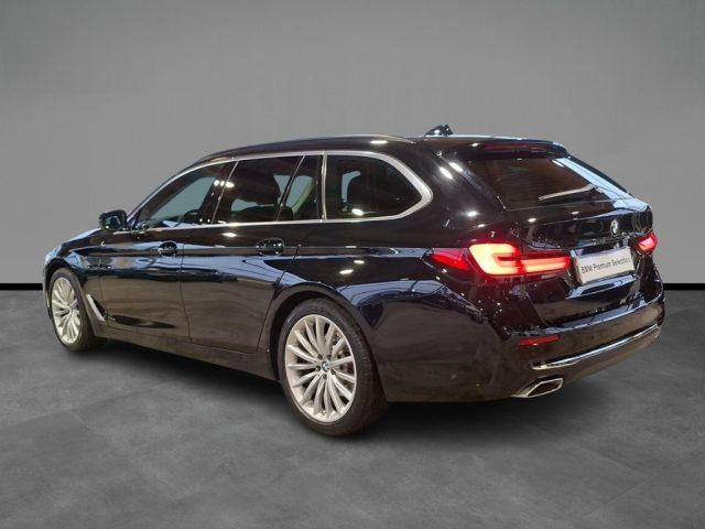 BMW 520 d 48V Touring Luxury Aut. + Tetto apr.