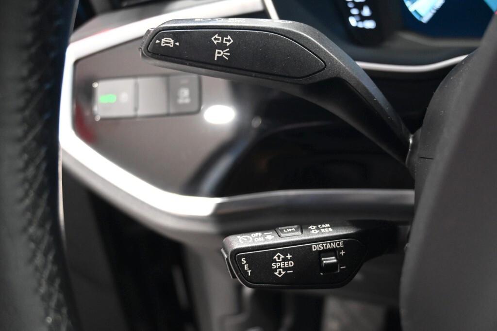AUDI Q3 35 TDI 150CV S-TRONIC BUSINESS ( FARI LED - VIRTUAL COCKPIT - CRUISE - NAVI - MIRROR - PARK ASSIST )