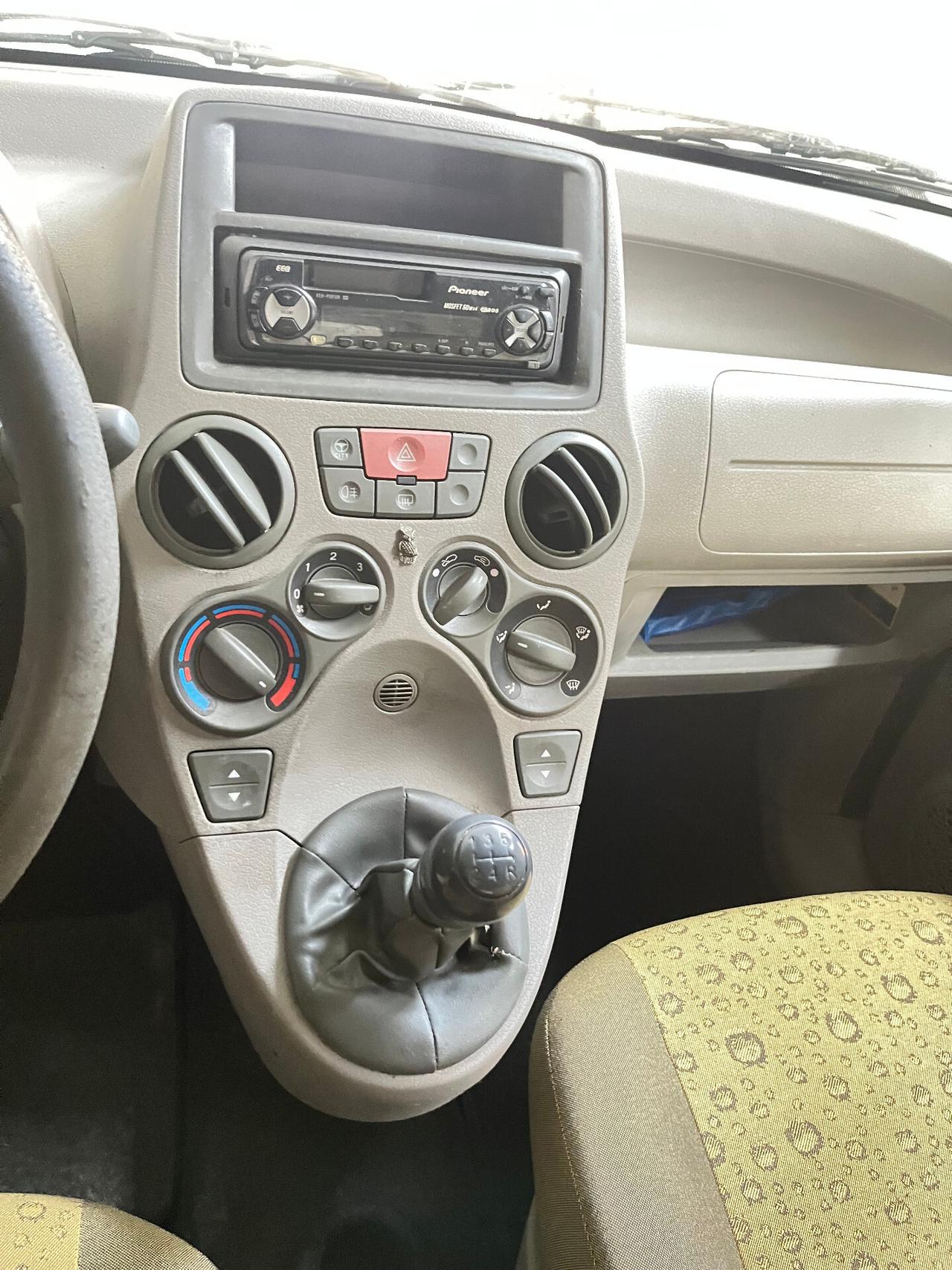 FIAT PANDA 1.1 BENZINA ACTIVE - ANCHE PER NEOPATENTATI