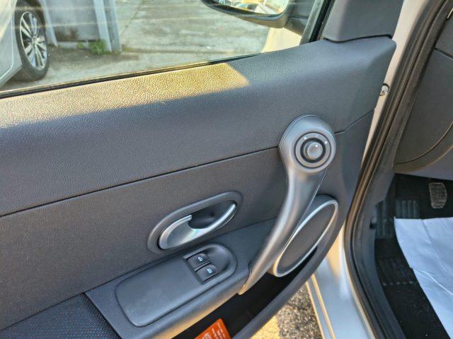 RENAULT Clio 1.5 dCi 105CV 3 porte Initiale