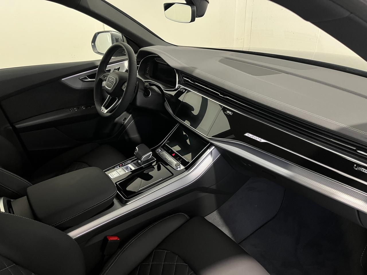 AUDI Q8 50 TDI TIPTRONIC QUATTRO S-LINE EDITION